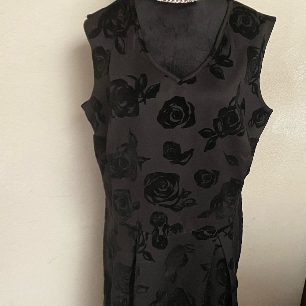 Plus size Women clothes sizes 14-22, size 11 shoes and small appliances.